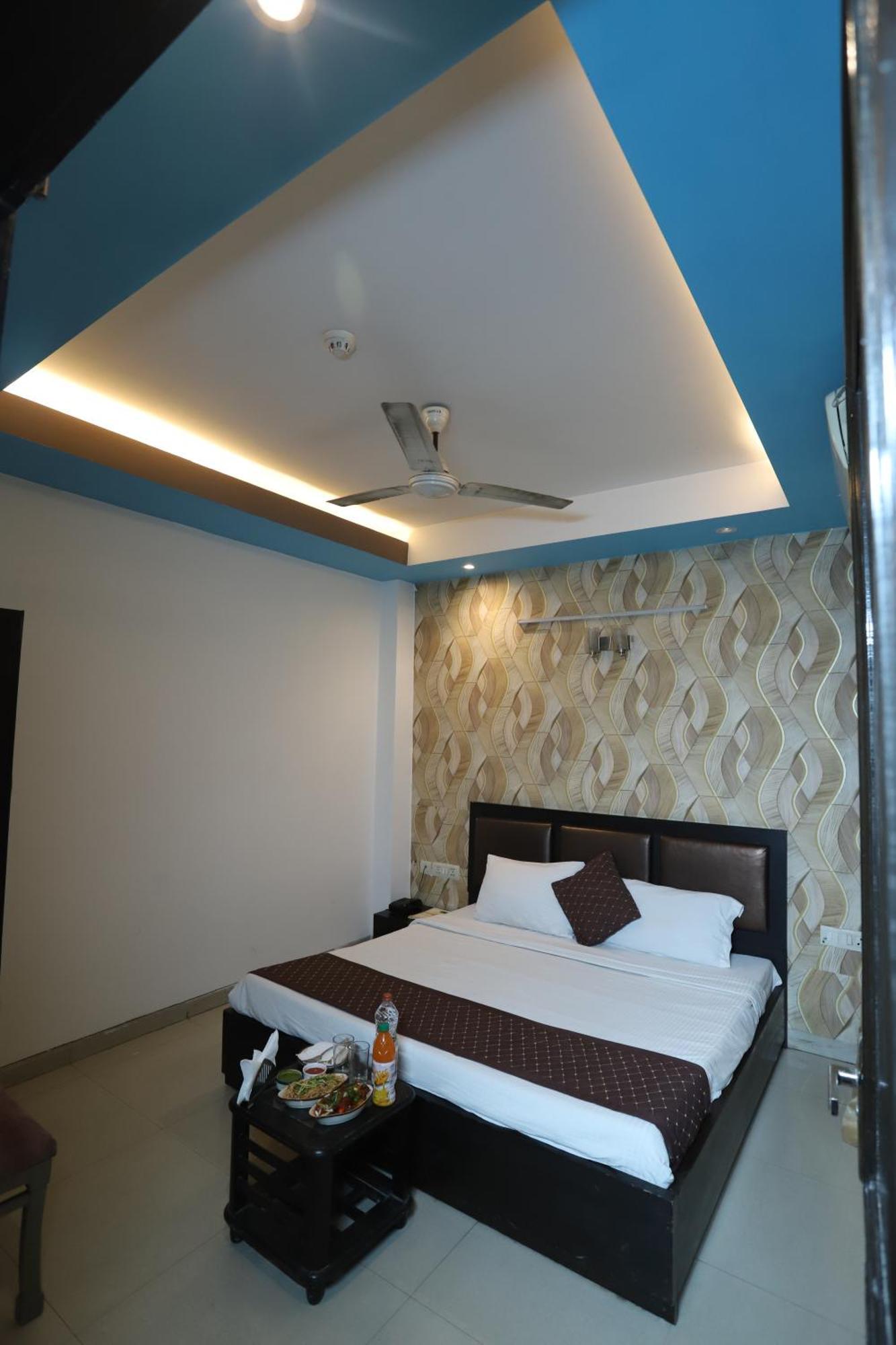 Hotel Delhi Airport Plaza Igi Airport Neu-Delhi Exterior foto